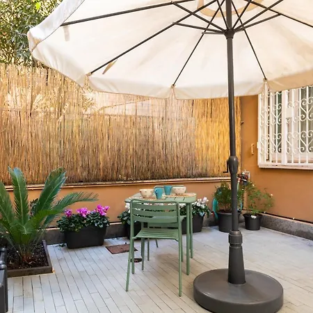 Casa Vegezio Near Vatican Museum And Metro Cipro Private Garden Check-In From 3 Pm To 10 Pm Exterior foto