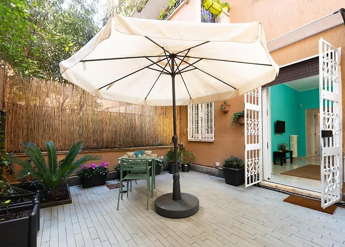 Casa Vegezio Near Vatican Museum And Metro Cipro Private Garden Check-In From 3 Pm To 10 Pm